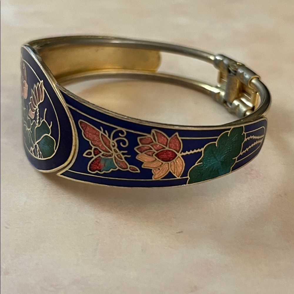Vintage navy cloisonné clamper bracelet butterflies and lotus flowers gold tone - Picture 4 of 8